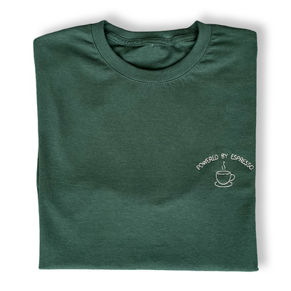 Playera bordada "Powered by Espresso" | Hilo Negro