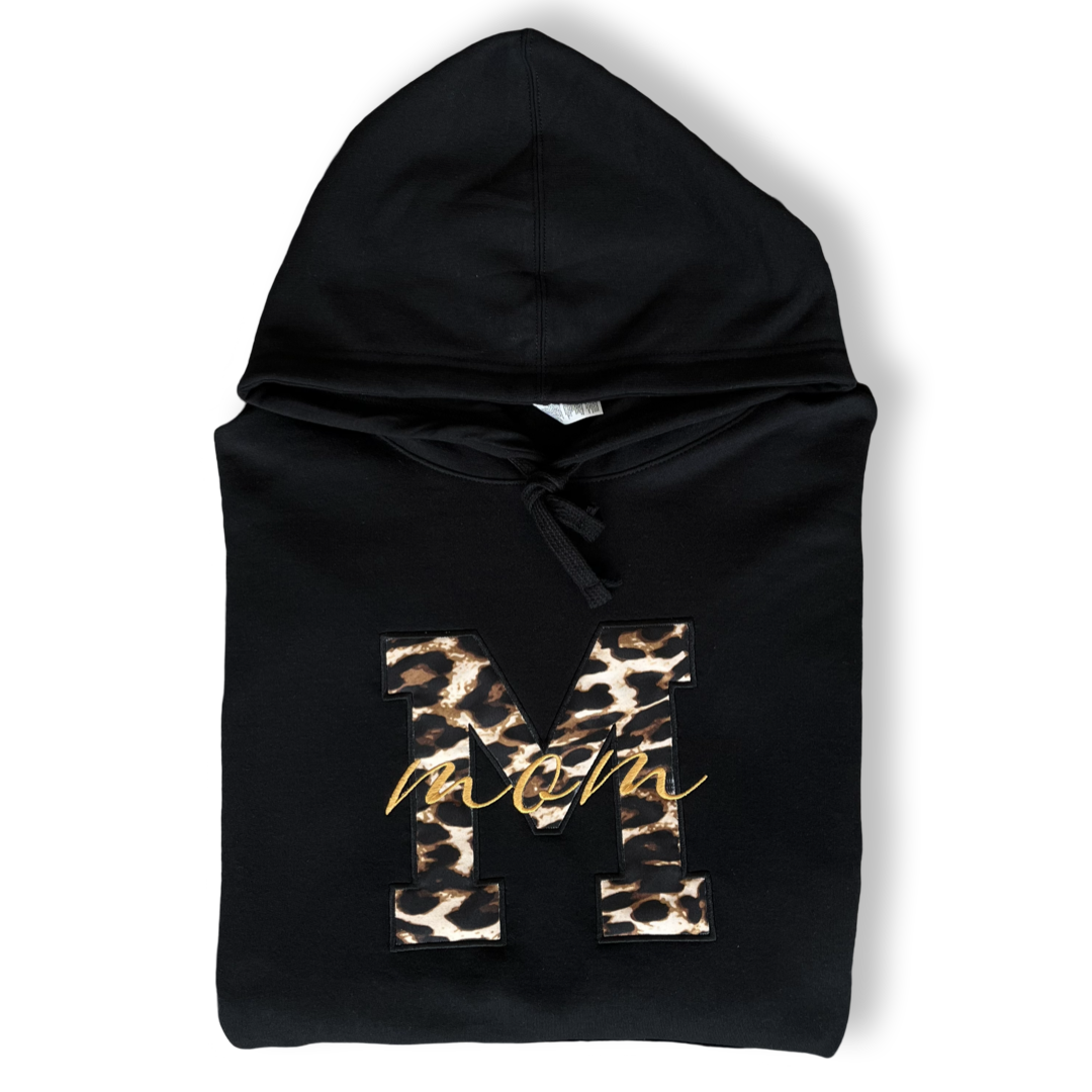 Hoodie bordada Roar Mom – Negra | Hilo Negro