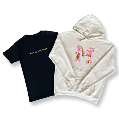 Pack "Mom Era" – Hoodie "Bloom Mom" + Playera "In My Mom Era" | Hilo Negro